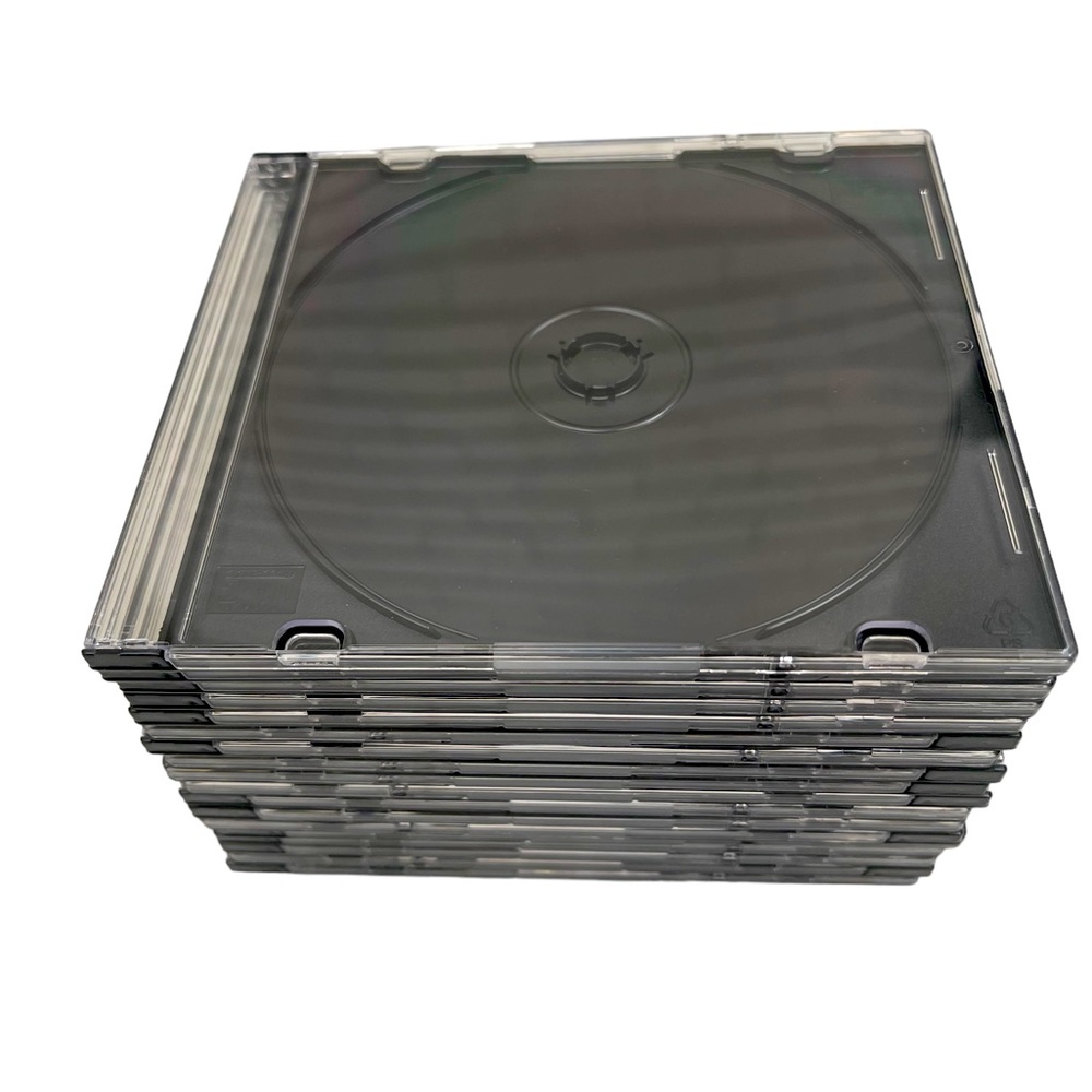 18 PCs new empty cd cases